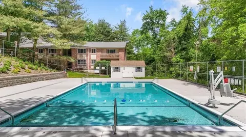 8 N James St #O, Peekskill, NY 10566