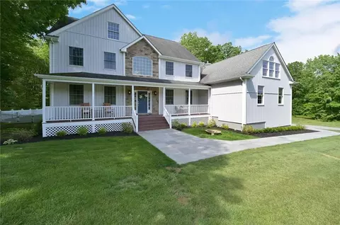 20 Marie Ct, Wappingers Falls, NY 12590