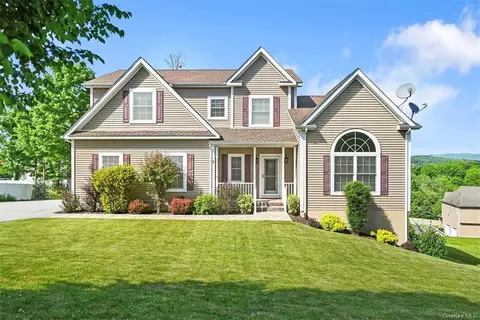 5 Makan Rd, Monroe, NY 10950