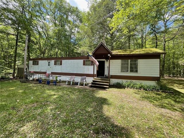 69 Forestdale Ln, Shawangunk, NY 12566