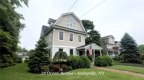 28 Ocean Ave, Amityville, NY 11701