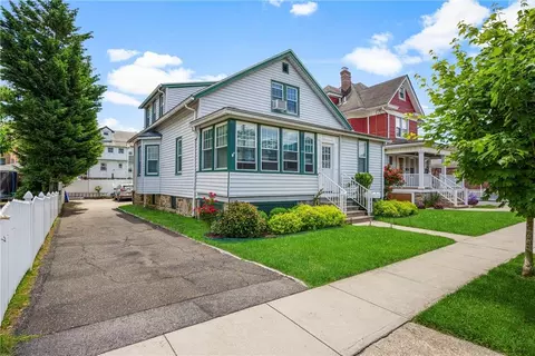 218 Second Ave, Pelham, NY 10803
