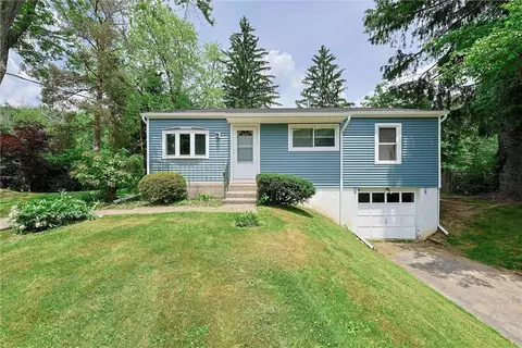 7 Seward Dr, Warwick, NY 10990