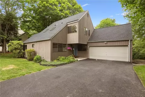 101 Mitchell Rd, Somers, NY 10589