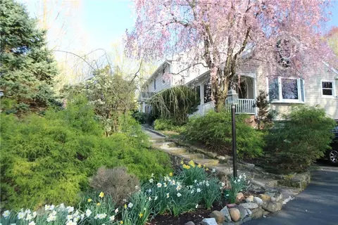 787 Bradley Pkwy, Orangetown, NY 10913