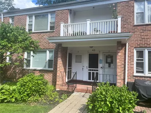 43 Carpenter Ave #A, Mount Kisco, NY 10549