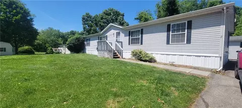 2 Silver Ln, Modena, NY 12548