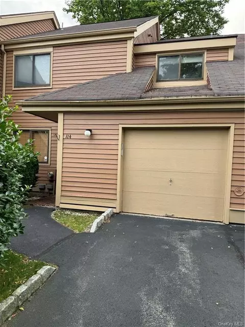 114 Brush Hollow Ln, Rye, NY 10573