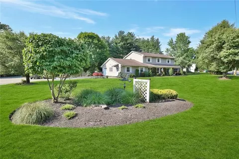 2 Anton Ct, Clarkstown, NY 10956