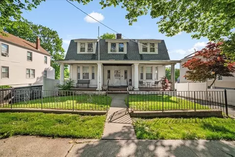 1016 Hollywood Ave, New York, NY 10465
