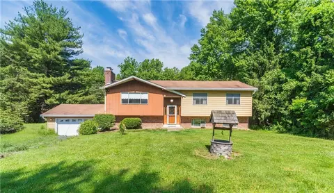 47 Kensington Dr, East Fishkill, NY 12533