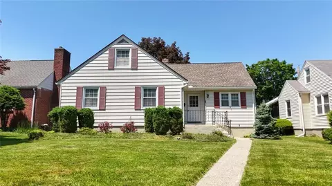 34 Kingston Ave, Poughkeepsie, NY 12603