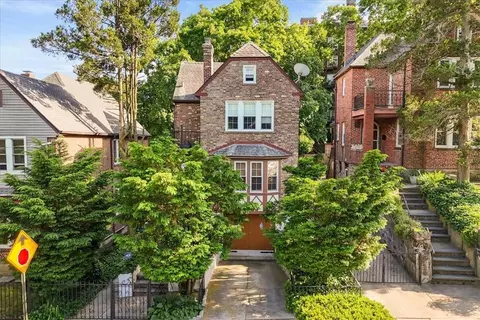 228 W 259th St, New York, NY 10471