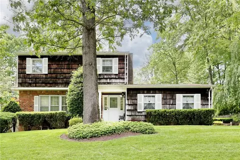 5 Aberdeen Ave, Ramapo, NY 10977