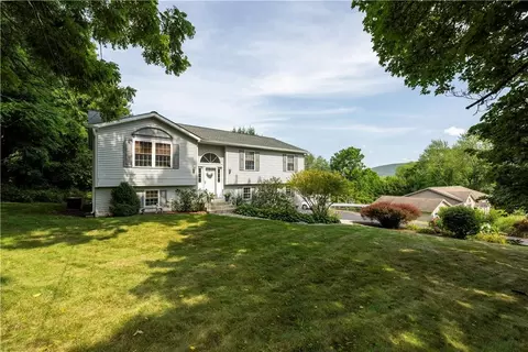 155 Jackson St, Fishkill, NY 12524