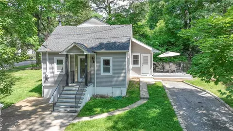 4 Kamp St, Cortlandt, NY 10547