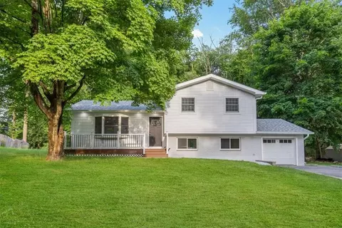 2306 Sultana Dr, Yorktown, NY 10598