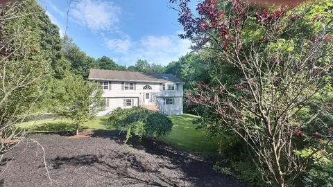 314 Fair St, Carmel Hamlet, NY 10512