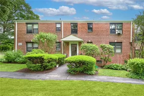11 Rockledge Rd #2B, Greenburgh, NY 10530