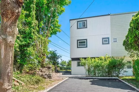 21 Elissa Ln, Yonkers, NY 10710