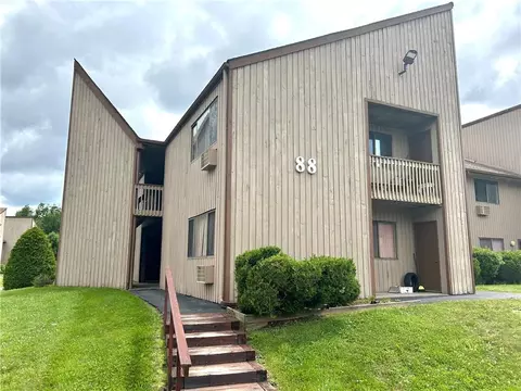 88 Davos Pointe #D-9, Fallsburg, NY 12733