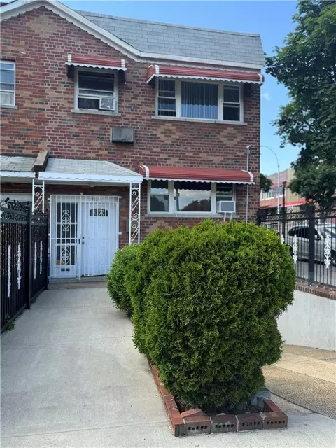 1719 E 172nd St, New York, NY 10472
