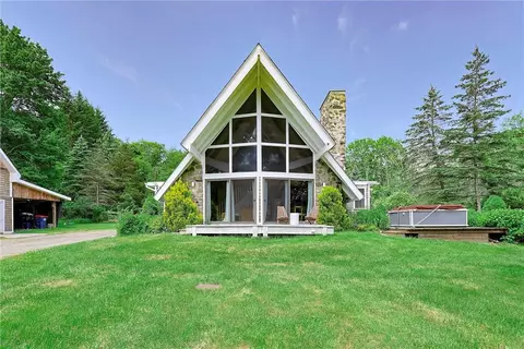 461 Chestnut Ridge Rd, Dover, NY 12522