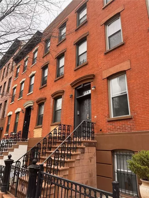 429 E 118th St, New York, NY 10035
