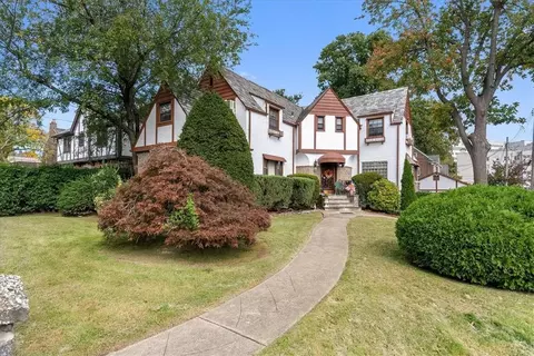 1932 Narragansett Ave, New York, NY 10461