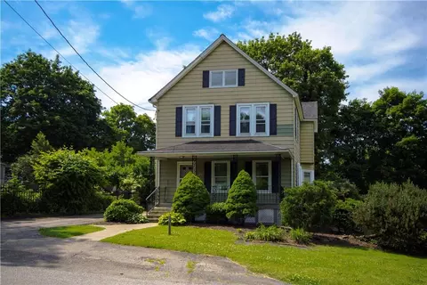 24 Bank St, Wappinger, NY 12512