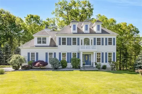 2674 Deer Track Ct, Yorktown, NY 10547
