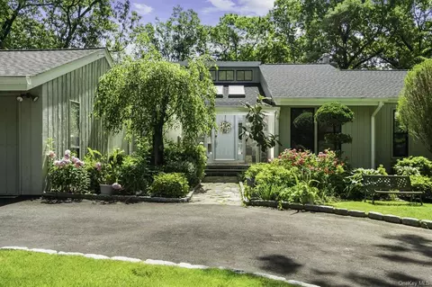 99 Law Rd, Briarcliff Manor, NY 10510