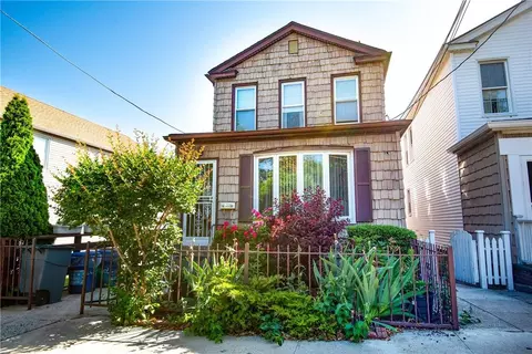 1032 Hollywood Ave, New York, NY 10465