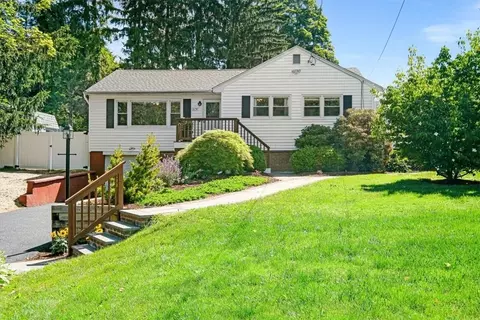 170 Dykeman Rd, Kent, NY 10512