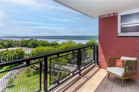 5800 Arlington Ave #9S, Bronx, NY 10471
