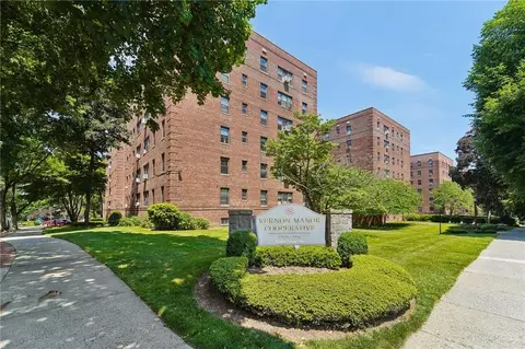 1 Fisher Dr E #609, Mount Vernon, NY 10552