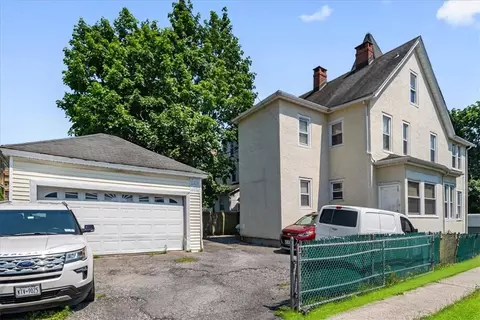 43 Grove Ave, New Rochelle, NY 10801