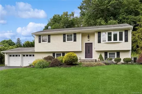 40 East St, Clarkstown, NY 10994