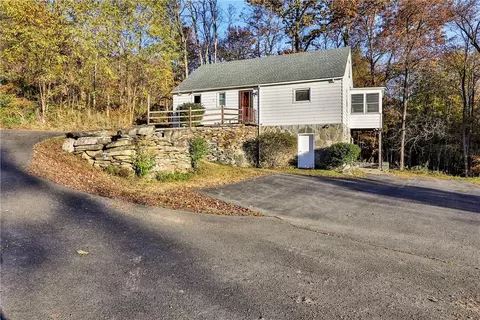 2165 Broadwayroute 9w, Highland, NY 12528