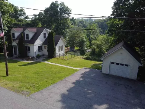 27 Parkway Dr, Yorktown Heights, NY 10598