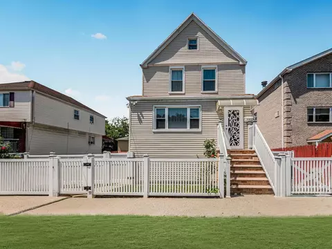 641 Revere Ave, New York, NY 10465