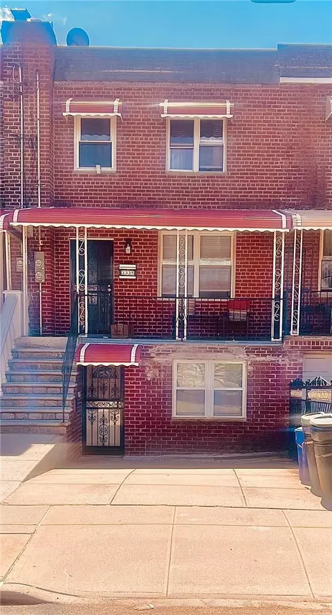 3335 Kingsland Ave, New York, NY 10469