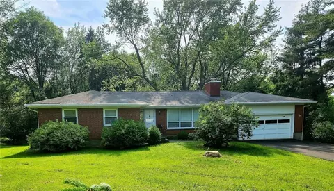 29 Hi View Rd, Wappinger, NY 12590