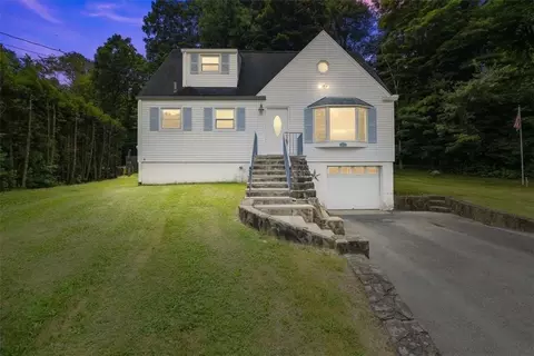 7 Gabriel Dr, Cortlandt, NY 10567