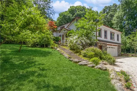 12 Branch St, Lewisboro, NY 10526