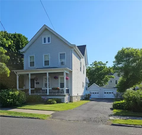 82 Crane St, Kingston, NY 12401