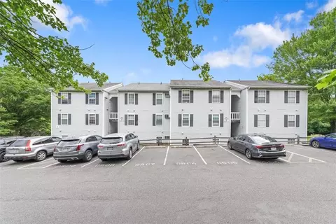5 Lexington Hl #8, Monroe, NY 10926