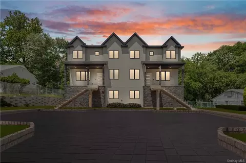 6 Miele Rd #111, Ramapo, NY 10952