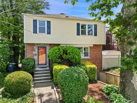 240 Carol Ave, Pelham, NY 10803