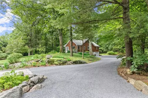 20 Banksville Rd, North Castle, NY 10504